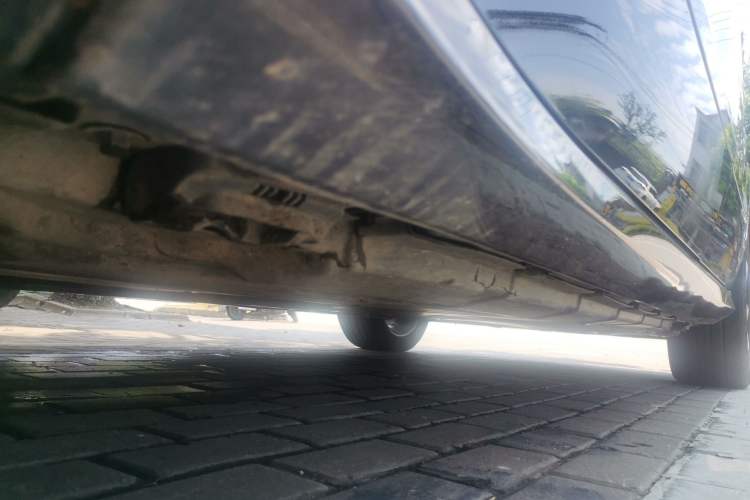 Used Mercedes-Benz R-Class 2014 R 400 4MATIC Business Model Chassis Front Left
