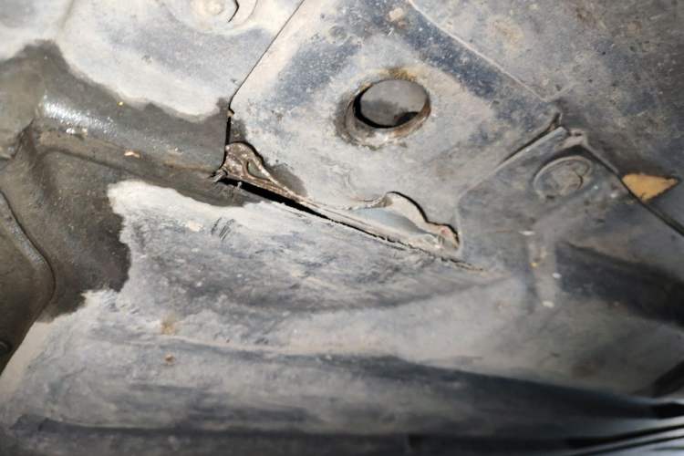 Used Mercedes-Benz R-Class 2014 R 320 4MATIC Business Model Chassis Front Left