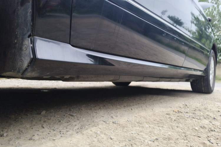 Used Mercedes-Benz R-Class 2014 R 320 4MATIC Business Model Chassis Front Left