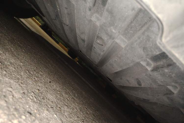 Used Mercedes-Benz R-Class 2014 R 320 4MATIC Business Model Chassis Front