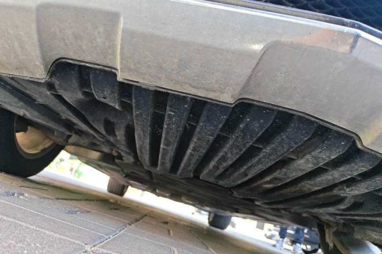 Used Mercedes-Benz R-Class 2014 R 400 4MATIC Business Model Chassis Front