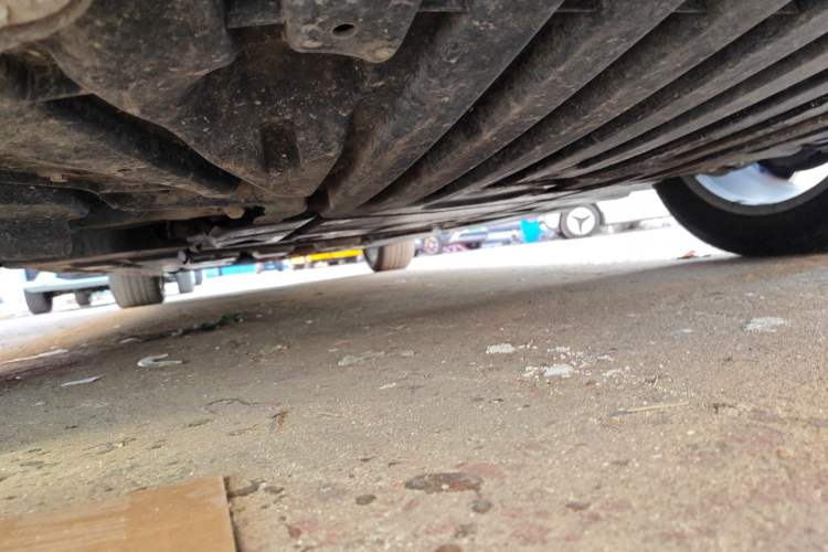 Used Mercedes-Benz R-Class 2014 R 320 4MATIC Luxury Model Chassis Front Right