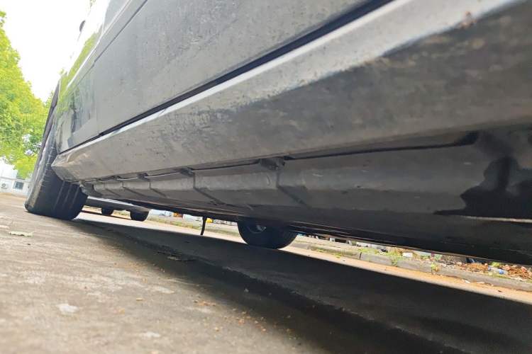 Used Mercedes-Benz R-Class 2014 R 320 4MATIC Luxury Model Chassis Front Right