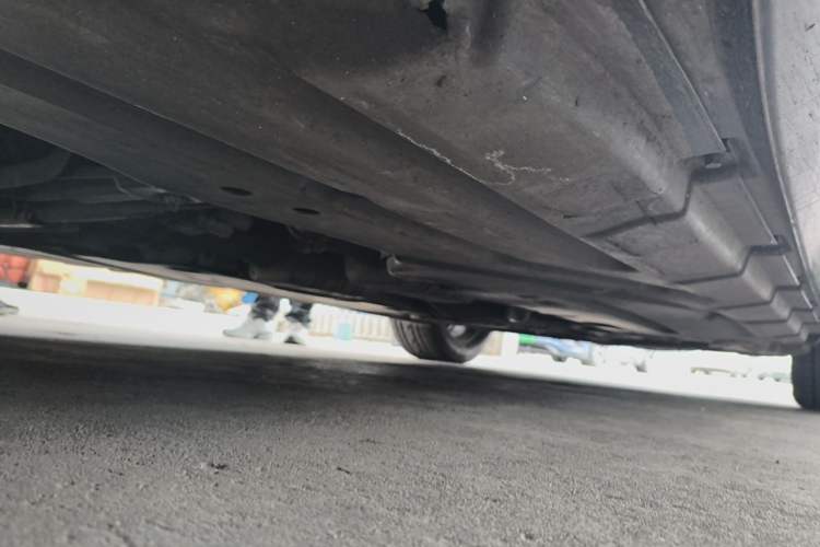 Used Mercedes-Benz R-Class 2014 R 320 4MATIC Business Model Chassis Front Right