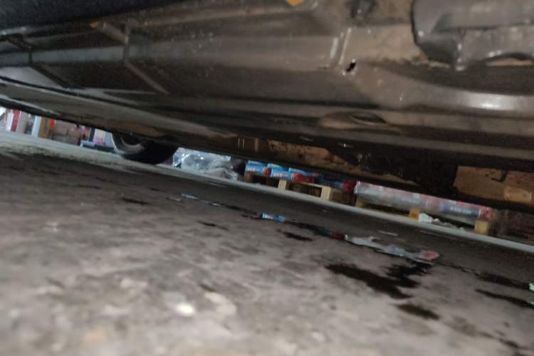Used Mercedes-Benz R-Class 2014 R 320 4MATIC Business Model Chassis Front Right
