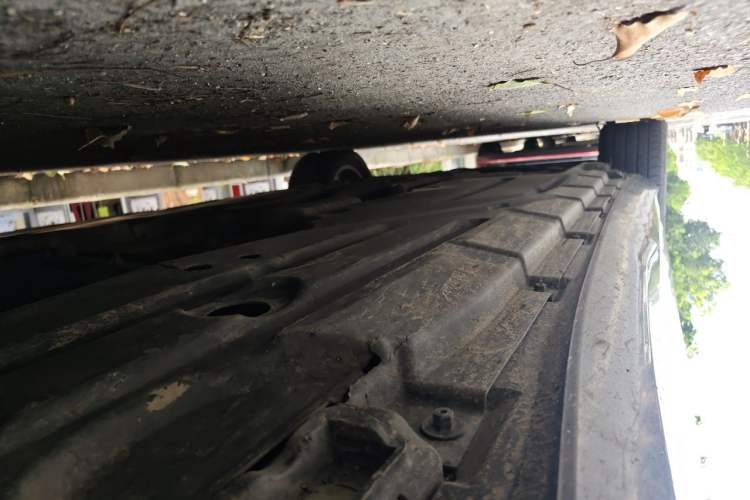 Used Mercedes-Benz R-Class 2014 R 320 4MATIC Business Model Chassis Front Right