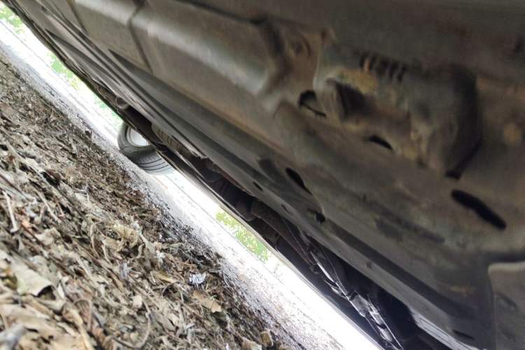 Used Mercedes-Benz R-Class 2014 R 400 4MATIC Business Model Chassis Front Right