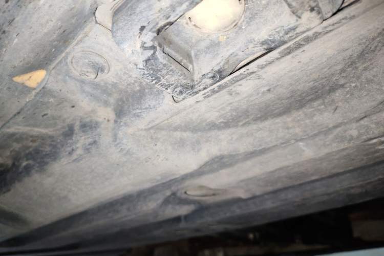 Used Mercedes-Benz R-Class 2014 R 320 4MATIC Business Model Chassis Front Right