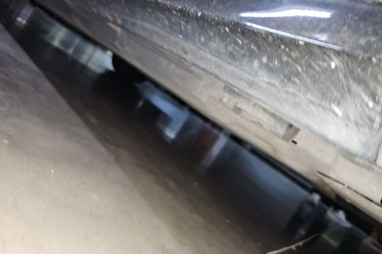 Used Mercedes-Benz R-Class 2014 R 320 4MATIC Business Model Chassis Front Right