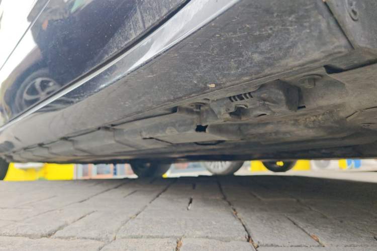 Used Mercedes-Benz R-Class 2014 R 320 4MATIC Business Model Chassis Front Right