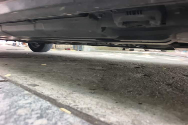 Used Mercedes-Benz R-Class 2014 R 320 4MATIC Business Model Chassis Front Right