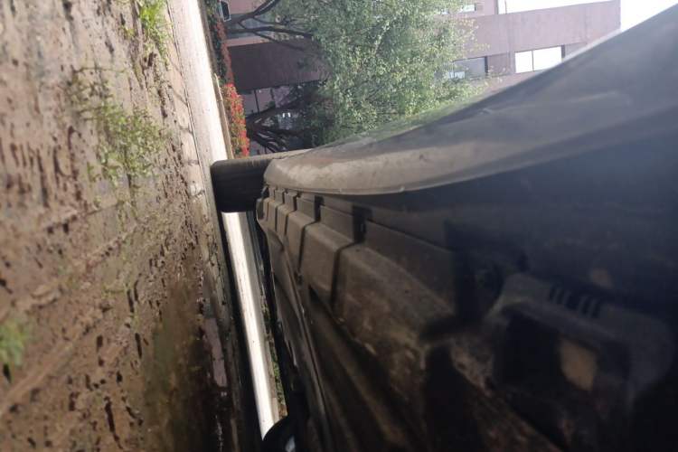 Used Mercedes-Benz R-Class 2014 R 320 4MATIC Business Model Chassis Front Right