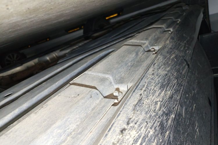 Used Mercedes-Benz R-Class 2014 R 320 4MATIC Business Model Chassis Front Right
