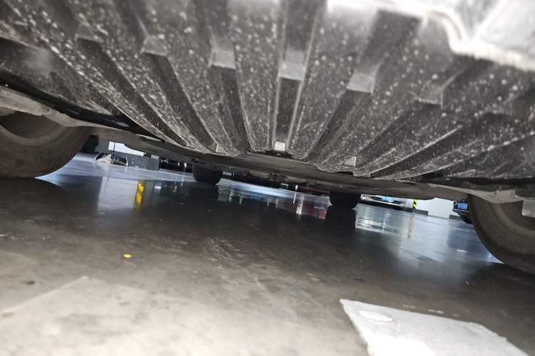 Used Mercedes-Benz R-Class 2014 R 320 4MATIC Business Model Chassis Front