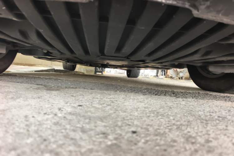 Used Mercedes-Benz R-Class 2014 R 320 4MATIC Business Model Chassis Front