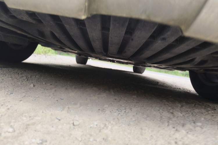 Used Mercedes-Benz R-Class 2014 R 320 4MATIC Business Model Chassis Front