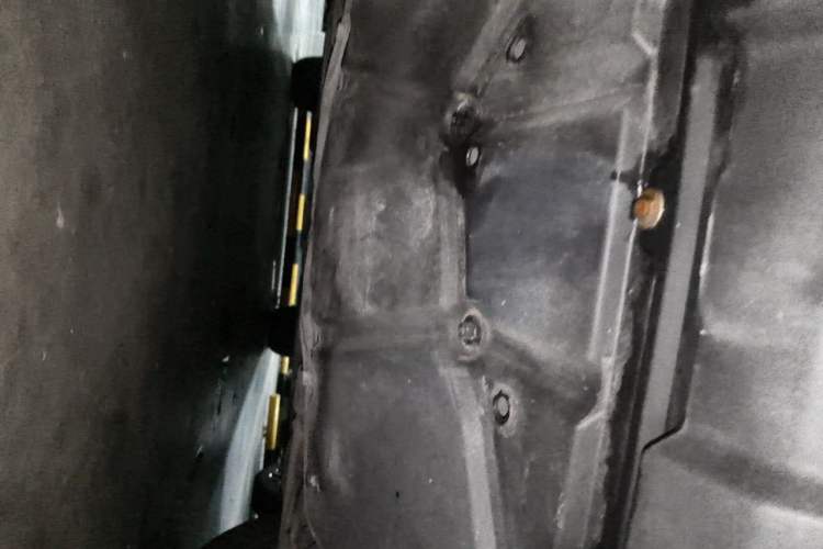 Used Mercedes-Benz R-Class 2014 R 400 4MATIC Business Model Chassis Rear
