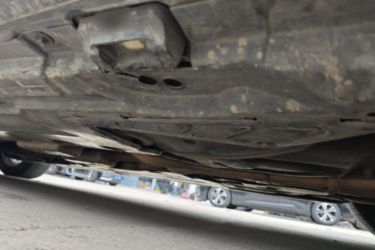 Used Mercedes-Benz R-Class 2014 R 320 4MATIC Business Model Chassis Rear Left