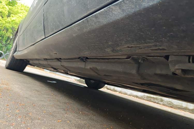 Used Mercedes-Benz R-Class 2014 R 320 4MATIC Luxury Model Chassis Rear Left