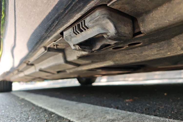 Used Mercedes-Benz R-Class 2014 R 320 4MATIC Business Model Chassis Rear Left