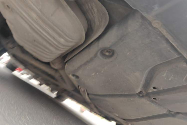 Used Mercedes-Benz R-Class 2014 R 320 4MATIC Business Model Chassis Rear Left