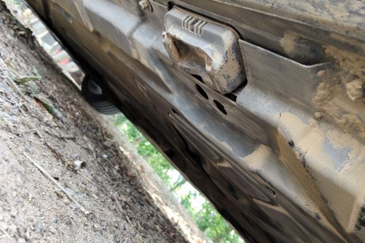 Used Mercedes-Benz R-Class 2014 R 400 4MATIC Business Model Chassis Rear Left