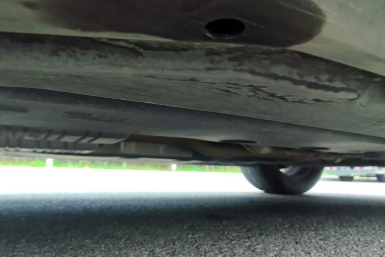 Used Mercedes-Benz R-Class 2014 R 320 4MATIC Business Model Chassis Rear Left