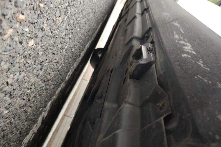 Used Mercedes-Benz R-Class 2014 R 320 4MATIC Business Model Chassis Rear Left