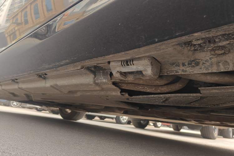 Used Mercedes-Benz R-Class 2014 R 320 4MATIC Business Model Chassis Rear Left