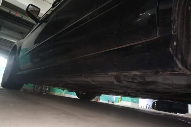Used Mercedes-Benz R-Class 2014 R 320 4MATIC Business Model Chassis Rear Left