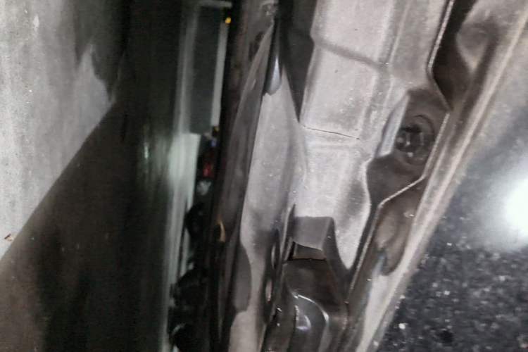 Used Mercedes-Benz R-Class 2014 R 400 4MATIC Business Model Chassis Rear Right