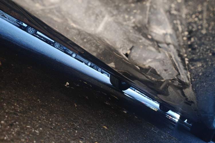 Used Mercedes-Benz R-Class 2014 R 320 4MATIC Luxury Model Chassis Rear Right
