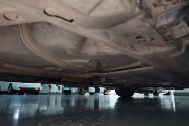 Used Mercedes-Benz R-Class 2014 R 320 4MATIC Business Model Chassis Rear Right