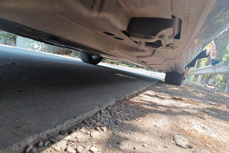 Used Mercedes-Benz R-Class 2014 R 320 4MATIC Luxury Model Chassis Rear Right
