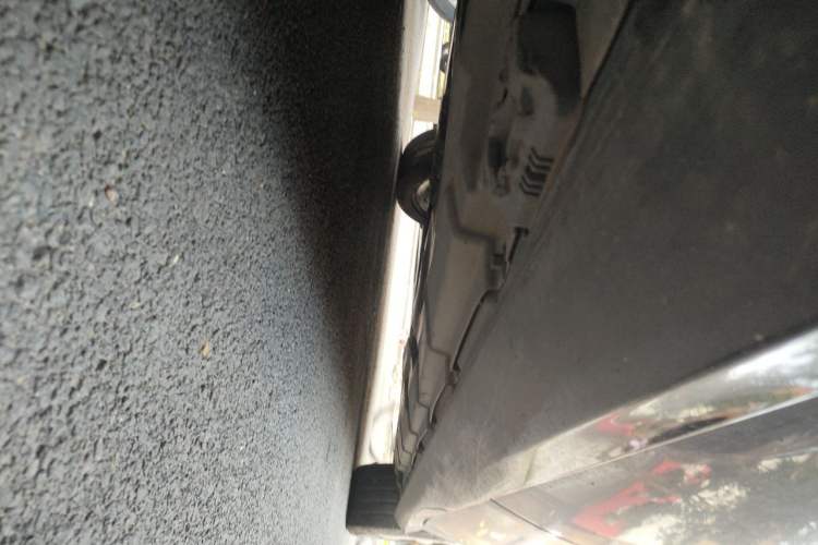 Used Mercedes-Benz R-Class 2014 R 320 4MATIC Luxury Model Chassis Rear Right