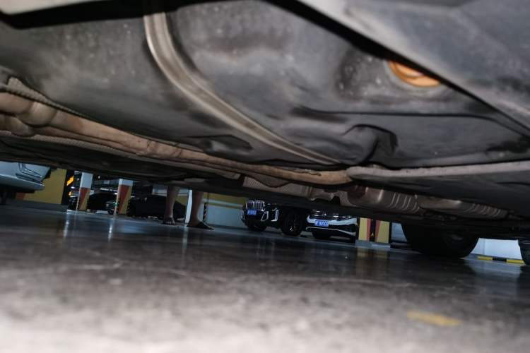 Used Mercedes-Benz R-Class 2014 R 320 4MATIC Business Model Chassis Rear Right