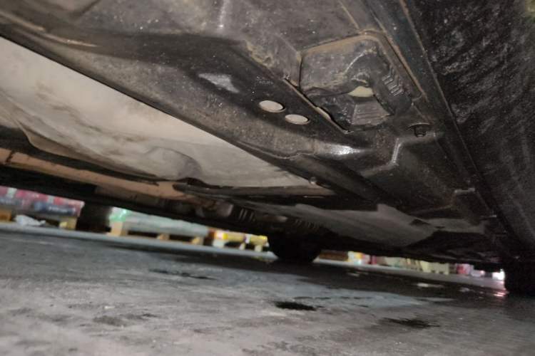 Used Mercedes-Benz R-Class 2014 R 320 4MATIC Business Model Chassis Rear Right