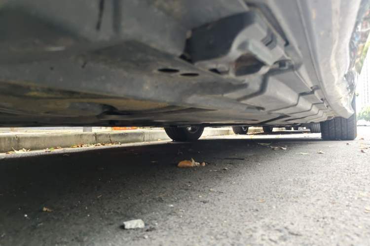 Used Mercedes-Benz R-Class 2014 R 320 4MATIC Business Model Chassis Rear Right