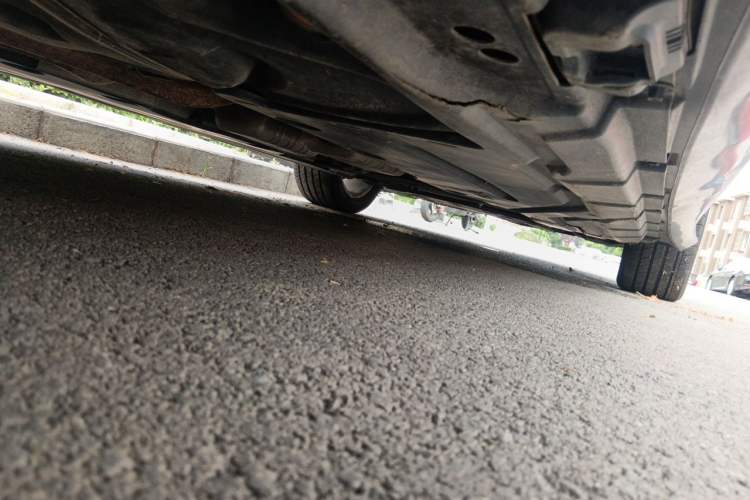 Used Mercedes-Benz R-Class 2014 R 400 4MATIC Business Model Chassis Rear Right