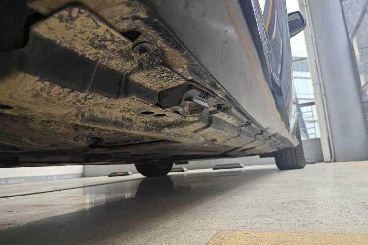 Used Mercedes-Benz R-Class 2014 R 320 4MATIC Business Model Chassis Rear Right