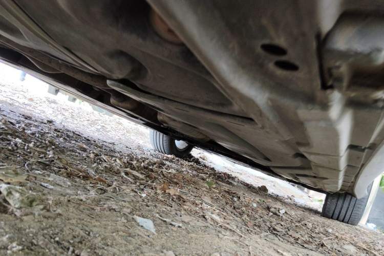 Used Mercedes-Benz R-Class 2014 R 400 4MATIC Business Model Chassis Rear Right