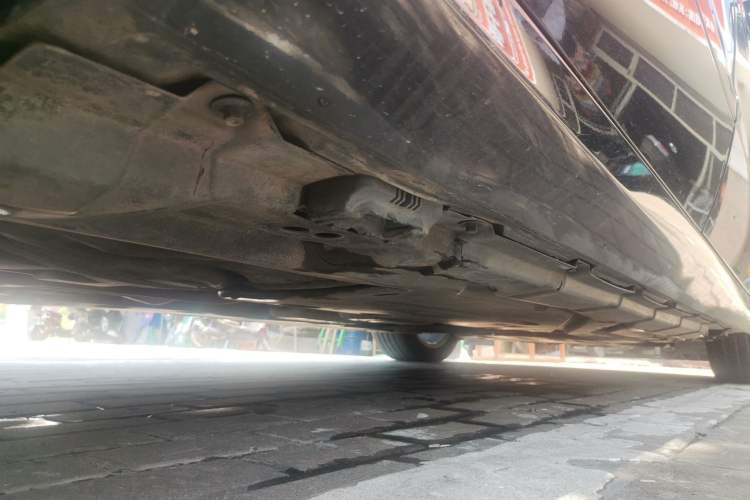 Used Mercedes-Benz R-Class 2014 R 400 4MATIC Business Model Chassis Rear Right