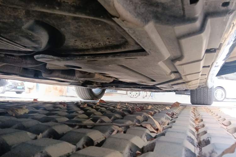 Used Mercedes-Benz R-Class 2014 R 320 4MATIC Luxury Model Chassis Rear Right