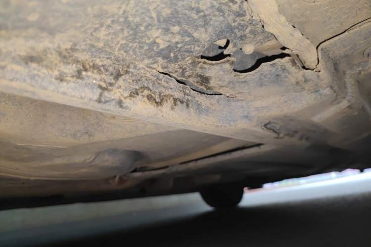 Used Mercedes-Benz R-Class 2014 R 400 4MATIC Business Model Chassis Rear Right