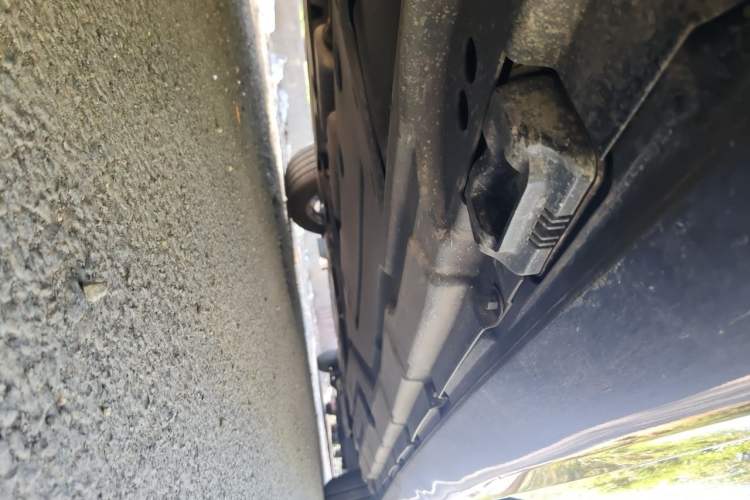 Used Mercedes-Benz R-Class 2014 R 320 4MATIC Business Model Chassis Rear Right