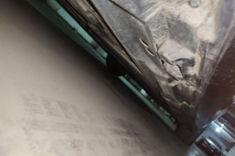 Used Mercedes-Benz R-Class 2014 R 320 4MATIC Business Model Chassis Rear Right