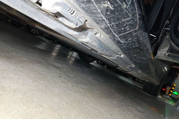 Used Mercedes-Benz R-Class 2014 R 320 4MATIC Business Model Chassis Rear Right