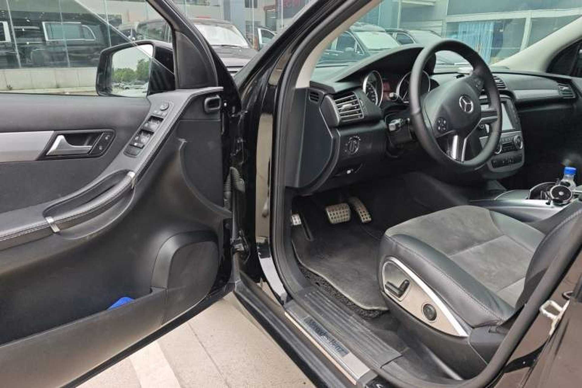 Used Mercedes-Benz R-Class 2014 R 320 4MATIC Business Model Driver Seat