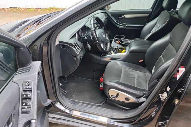 Used Mercedes-Benz R-Class 2014 R 320 4MATIC Luxury Model Driver Seat