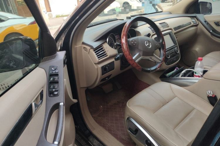 Used Mercedes-Benz R-Class 2014 R 320 4MATIC Luxury Model Driver Seat